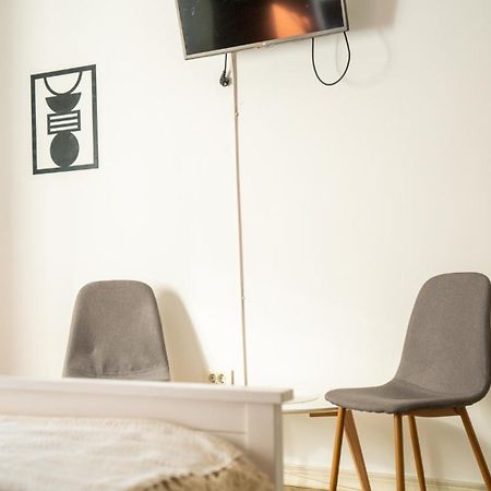 Cozy Studio Universitate Bukarest Exterior foto